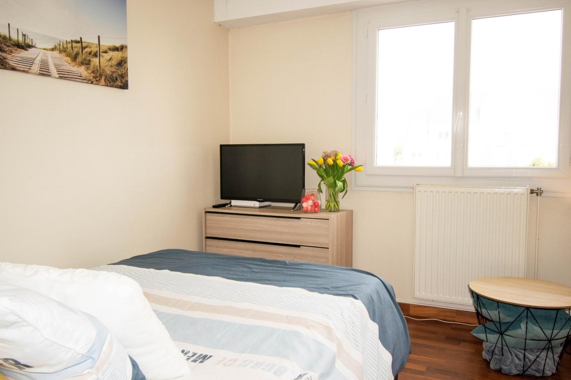 Grand Studio Avec Parking A 10 Minutes Des Plages Lorient Exterior photo