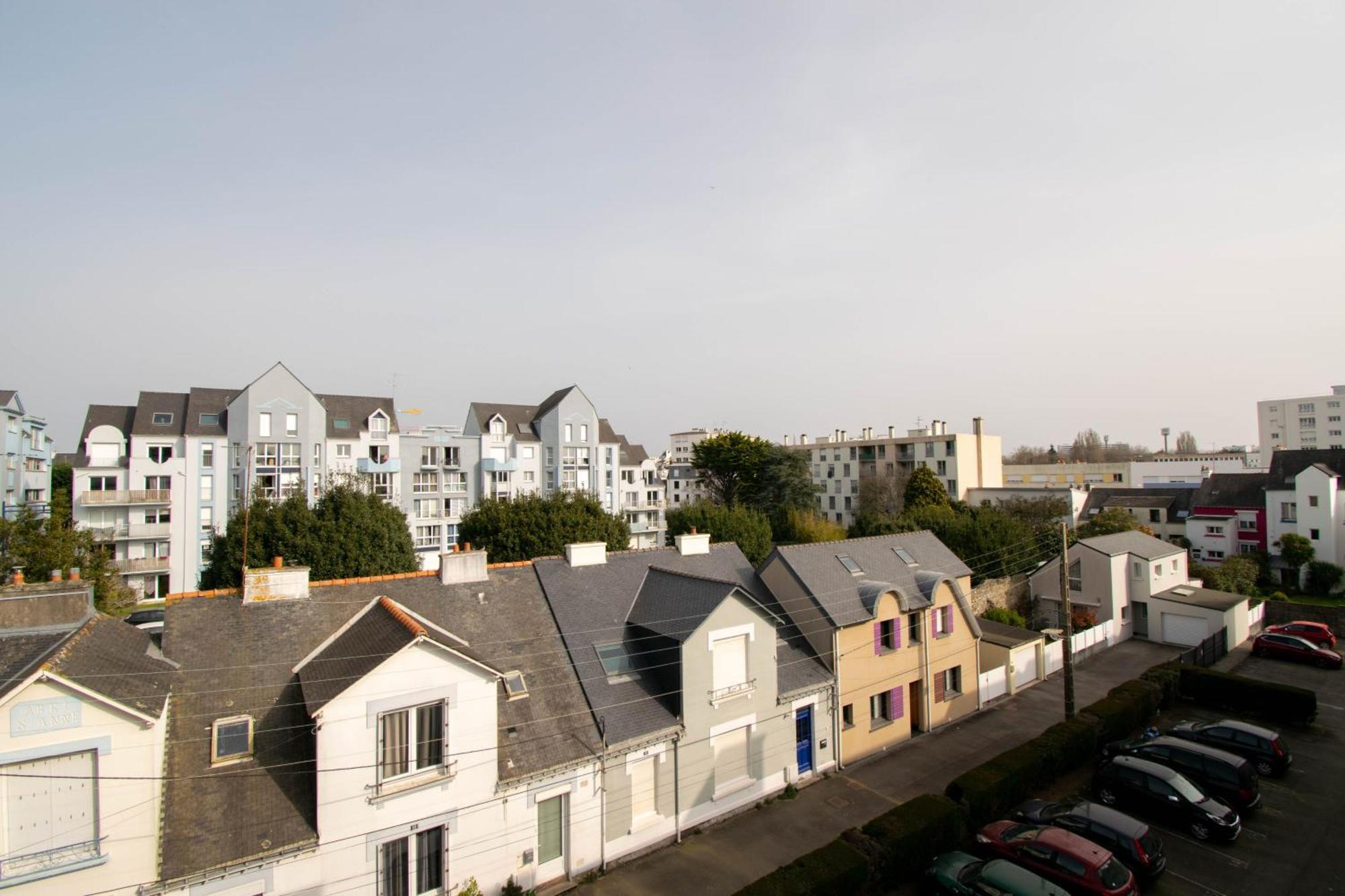 Grand Studio Avec Parking A 10 Minutes Des Plages Lorient Exterior photo